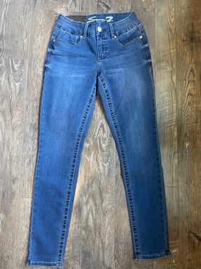Seven7 Women's Tummyless Dark Blue Skinny Jeans - Stretch Denim Size 6